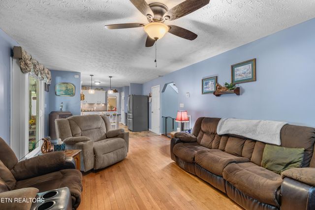 2895 Looney Rd, Parrottsville, TN 37843