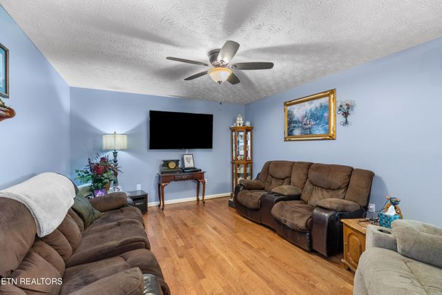 2895 Looney Rd, Parrottsville, TN 37843