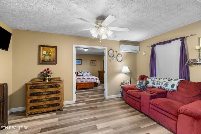 2895 Looney Rd, Parrottsville, TN 37843