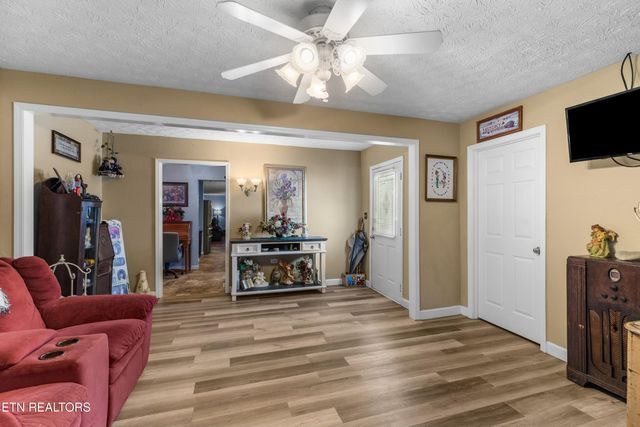 2895 Looney Rd, Parrottsville, TN 37843