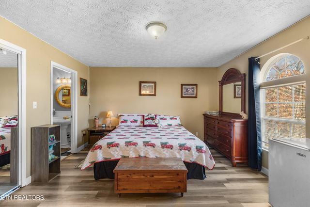 2895 Looney Rd, Parrottsville, TN 37843