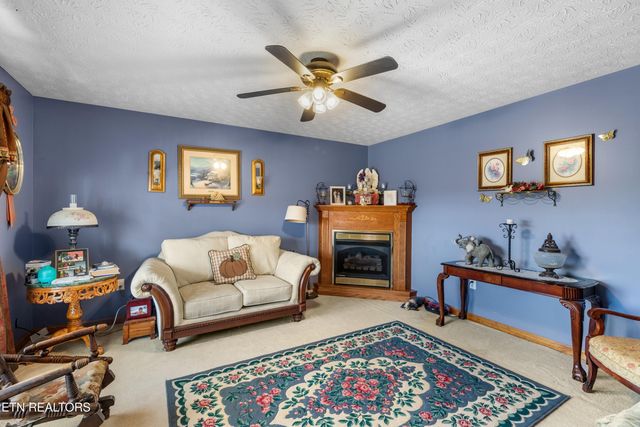 2895 Looney Rd, Parrottsville, TN 37843