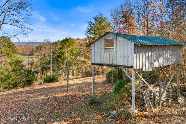 2895 Looney Rd, Parrottsville, TN 37843