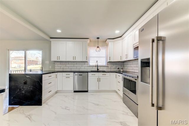 4717 Langwood Court, St Louis, MO 63129