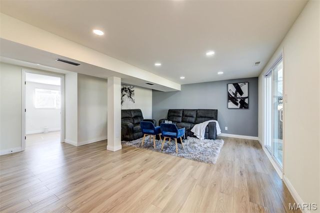 4717 Langwood Court, St Louis, MO 63129