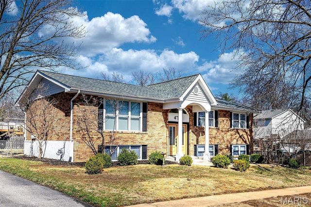 4717 Langwood Court, St Louis, MO 63129