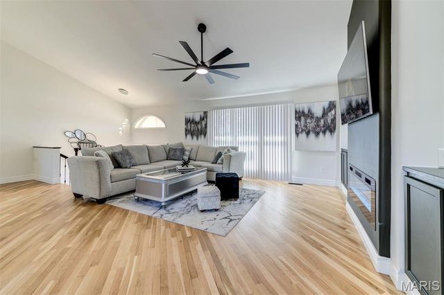 4717 Langwood Court, St Louis, MO 63129