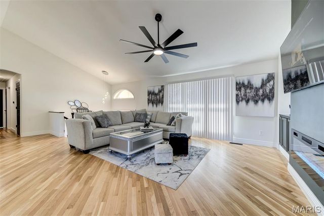 4717 Langwood Court, St Louis, MO 63129