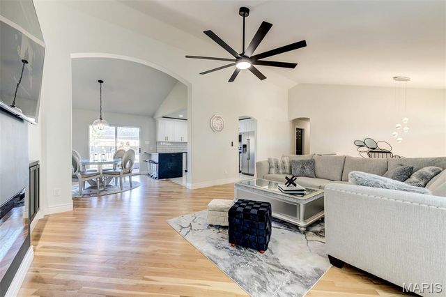 4717 Langwood Court, St Louis, MO 63129