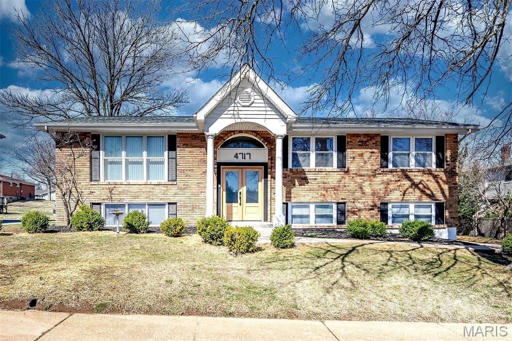4717 Langwood Court, St Louis, MO 63129