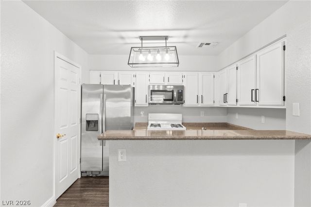 2108 Willowbury Drive C, Las Vegas, NV 89108