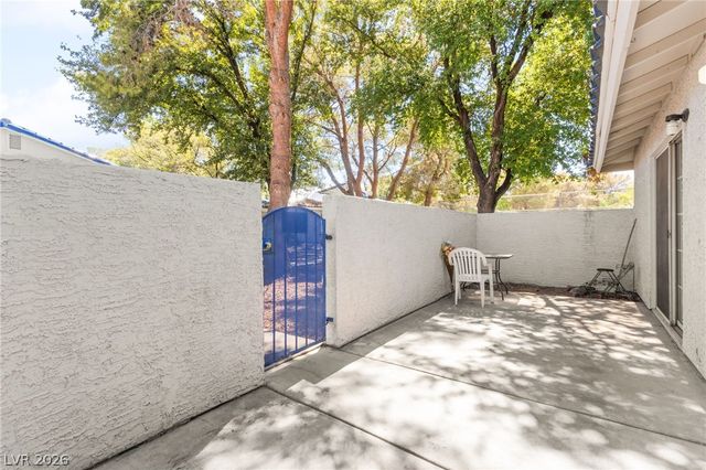 2108 Willowbury Drive C, Las Vegas, NV 89108