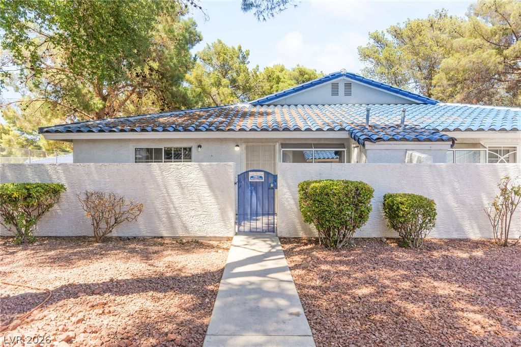 2108 Willowbury Drive C, Las Vegas, NV 89108