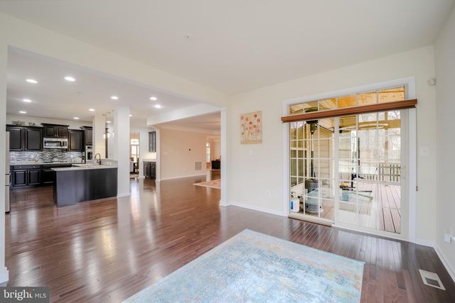 2823 TROTTER PARK LN, Lanham, MD 20706