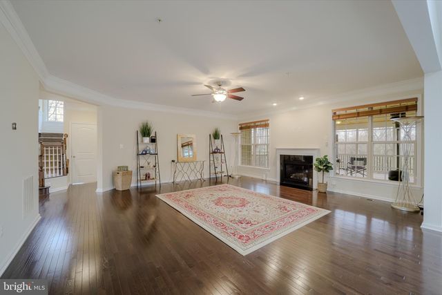 2823 TROTTER PARK LN, Lanham, MD 20706