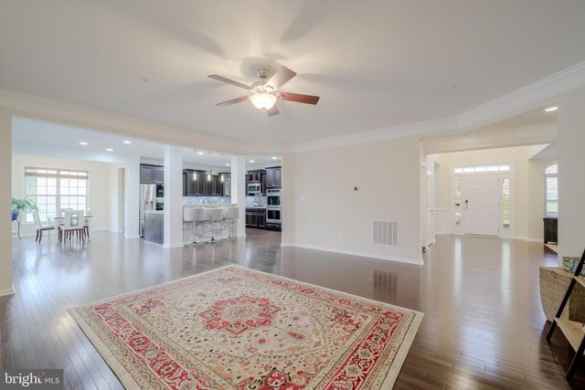 2823 TROTTER PARK LN, Lanham, MD 20706