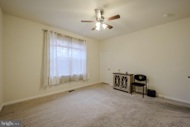 2823 TROTTER PARK LN, Lanham, MD 20706