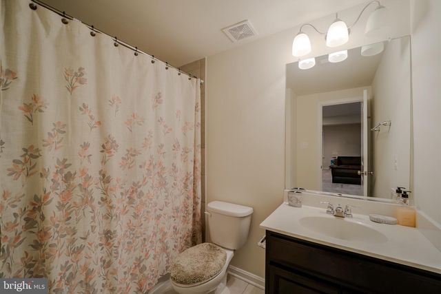 2823 TROTTER PARK LN, Lanham, MD 20706