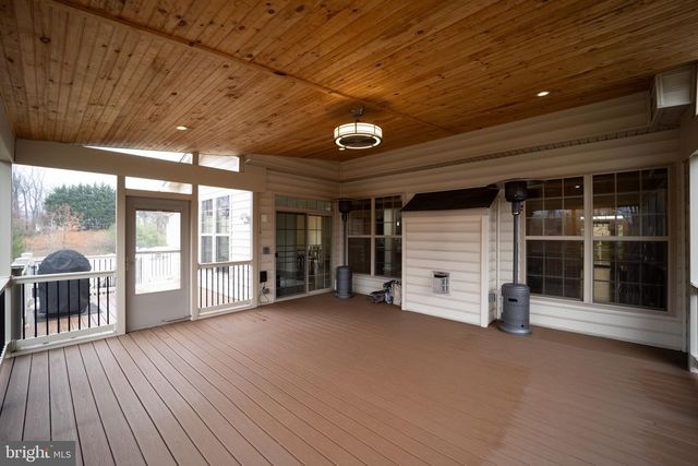 2823 TROTTER PARK LN, Lanham, MD 20706