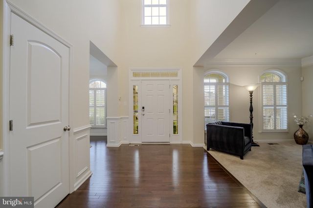 2823 TROTTER PARK LN, Lanham, MD 20706