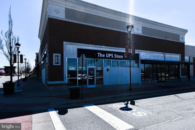 2823 TROTTER PARK LN, Lanham, MD 20706