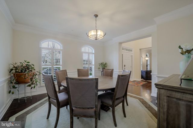 2823 TROTTER PARK LN, Lanham, MD 20706