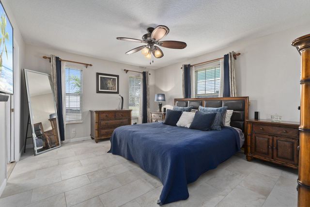 6649 NW Omega Road, Port St Lucie, FL 34983