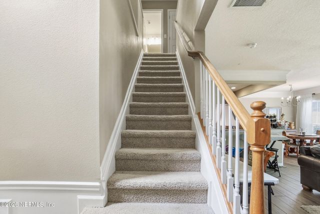 4008 LIONHEART Drive, Jacksonville, FL 32216