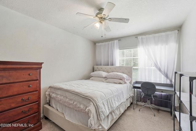 4008 LIONHEART Drive, Jacksonville, FL 32216