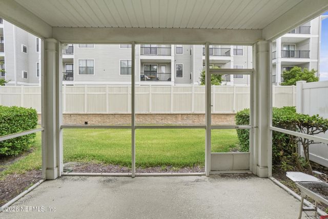 4008 LIONHEART Drive, Jacksonville, FL 32216