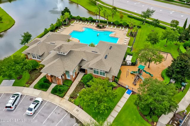 4008 LIONHEART Drive, Jacksonville, FL 32216