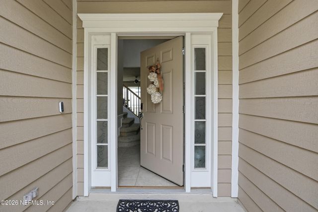 4008 LIONHEART Drive, Jacksonville, FL 32216