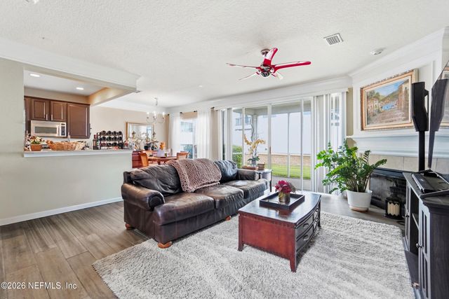 4008 LIONHEART Drive, Jacksonville, FL 32216