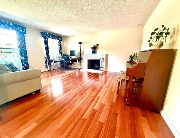 19959 Sea Gull Way, Saratoga, CA 95070