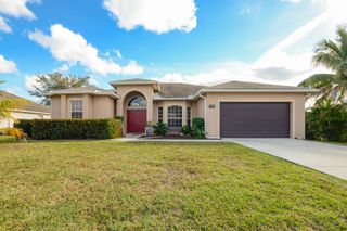 554 SW Halden Avenue, Port St Lucie, FL 34953