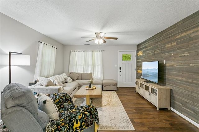 1016 Old York-Hampton HWY, Yorktown, VA 23692