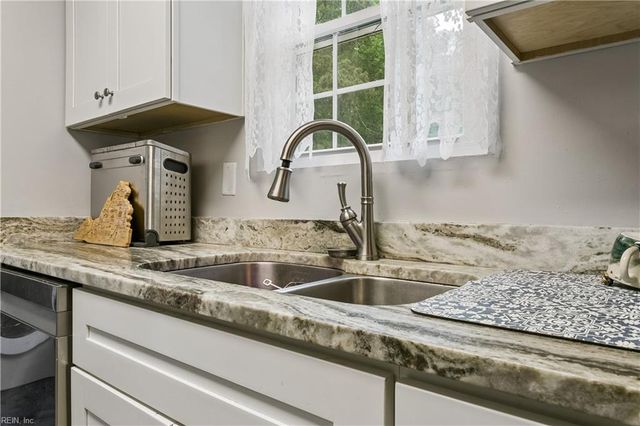 1016 Old York-Hampton HWY, Yorktown, VA 23692