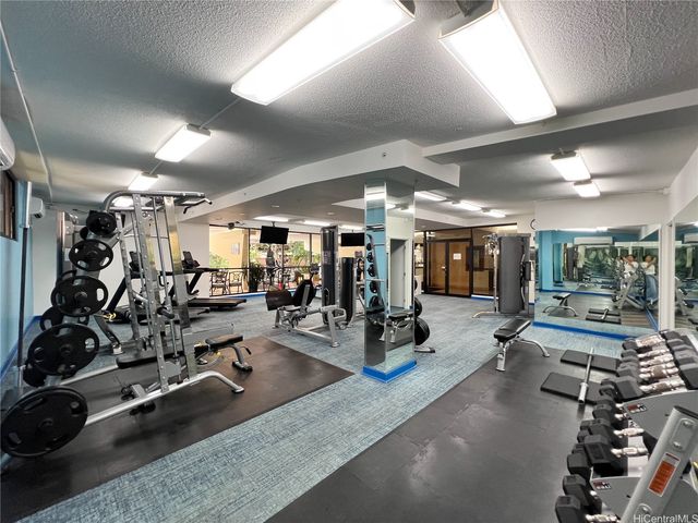 343 Hobron Lane 2005, Honolulu, HI 96815