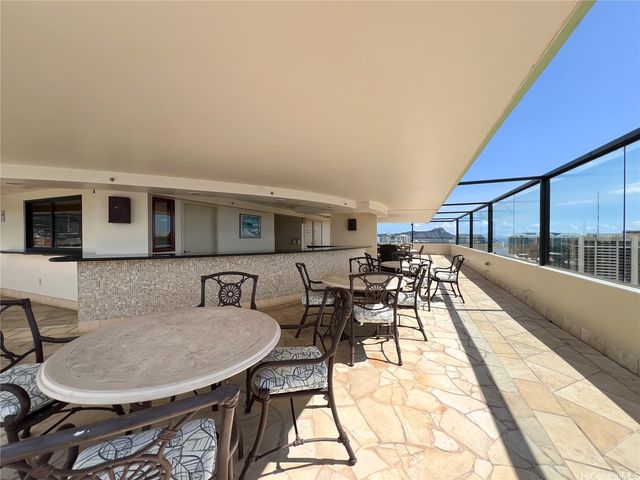 343 Hobron Lane 2005, Honolulu, HI 96815