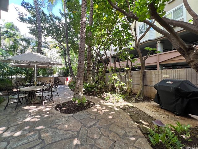 343 Hobron Lane 2005, Honolulu, HI 96815