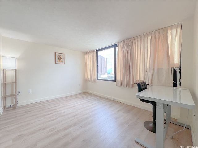 343 Hobron Lane 2005, Honolulu, HI 96815