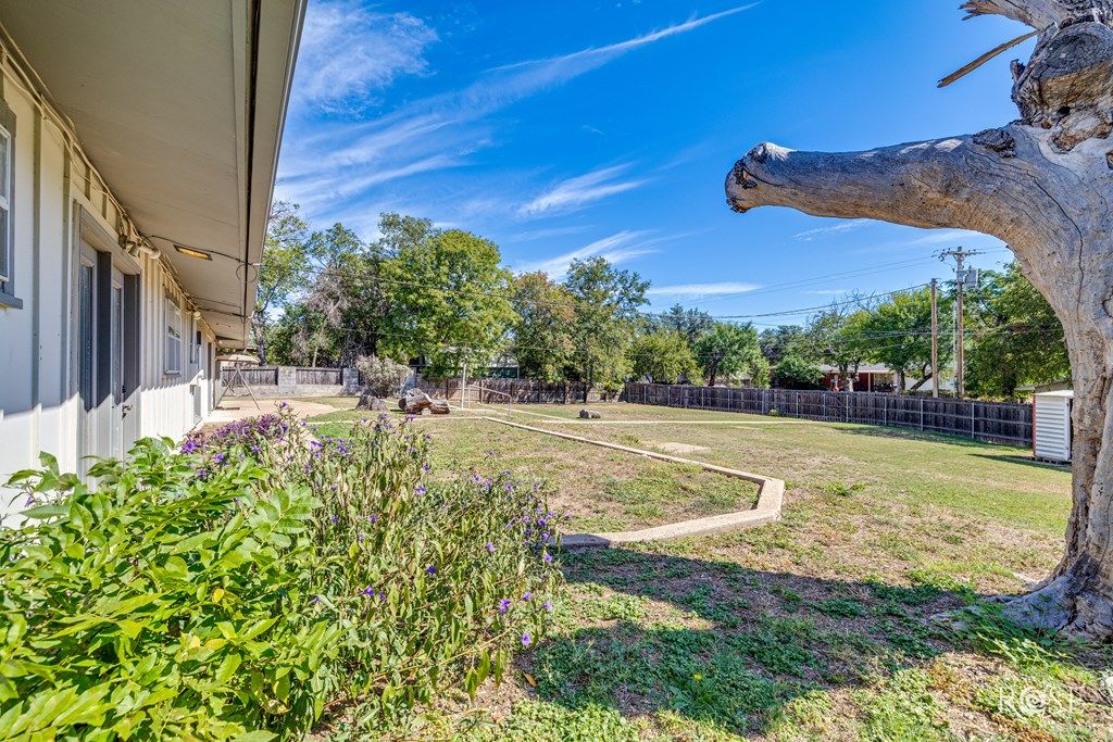 Image 29 of property listing at 1908 Rebecca Dr, San Angelo, TX 76904