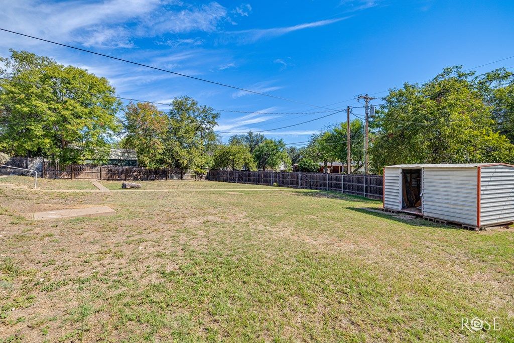 Image 34 of property listing at 1908 Rebecca Dr, San Angelo, TX 76904