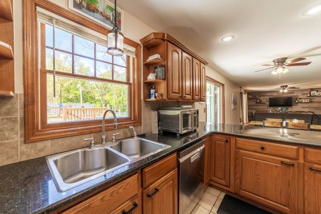 9754 N Charter Road, Demotte, IN 46310
