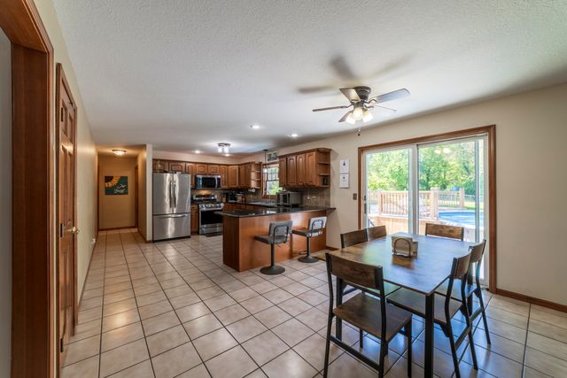 9754 N Charter Road, Demotte, IN 46310