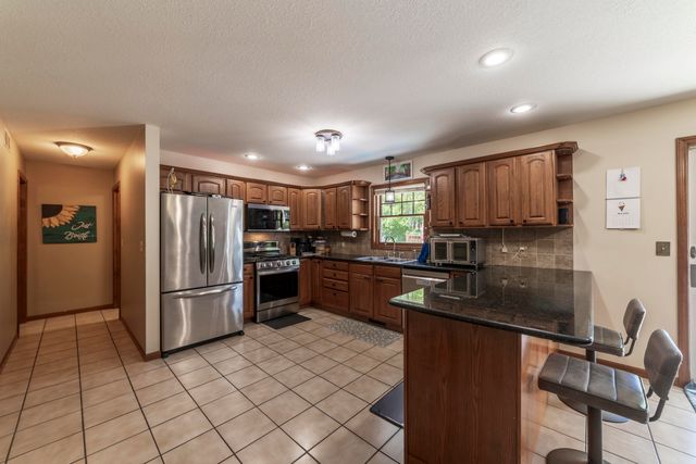 9754 N Charter Road, Demotte, IN 46310