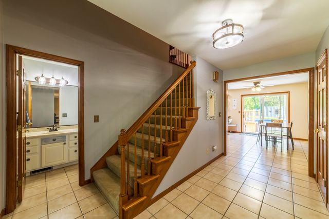 9754 N Charter Road, Demotte, IN 46310