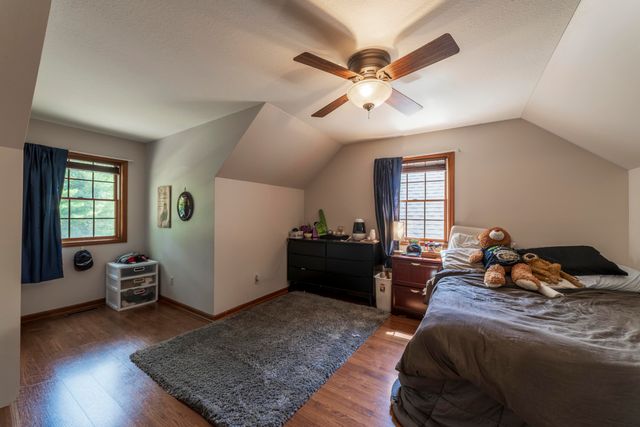 9754 N Charter Road, Demotte, IN 46310