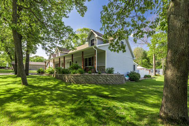 9754 N Charter Road, Demotte, IN 46310
