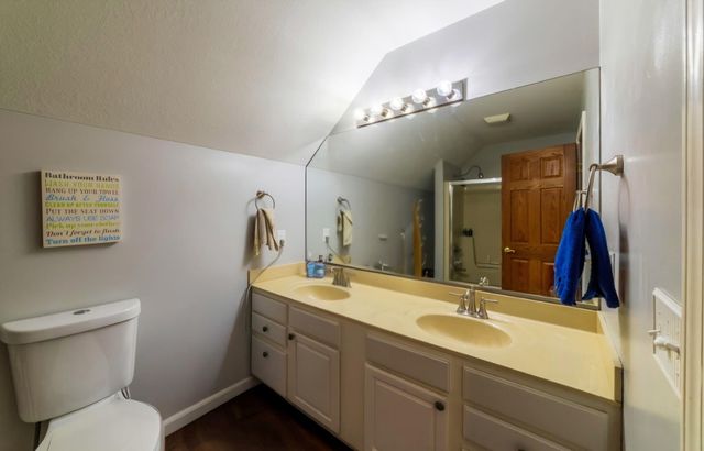 9754 N Charter Road, Demotte, IN 46310